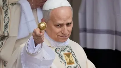 Hollywood’dan Vatikan’a: Yeni Papa, dünyaca ünlü isimlerle akraba çıktı!