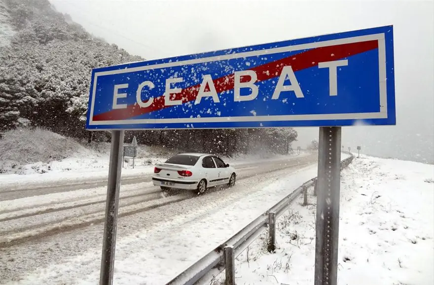 İstanbul'da kar yüzünü gösterdi 7