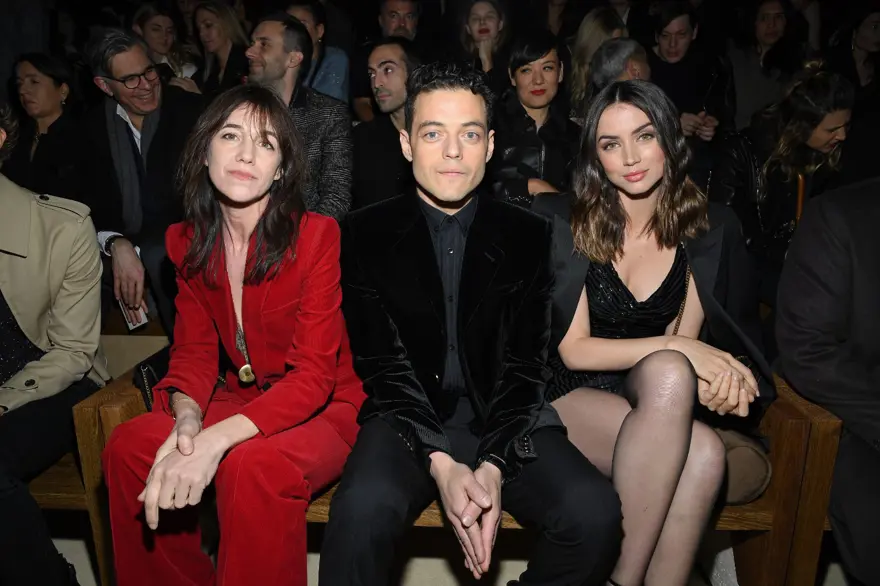 Ünlüler Paris Moda Haftası Saint Laurent defilesinde ön sıralarda 4