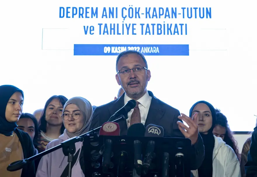 "DEPREM ANININ YÖNETİMİ ÇOK KRİTİK" 6