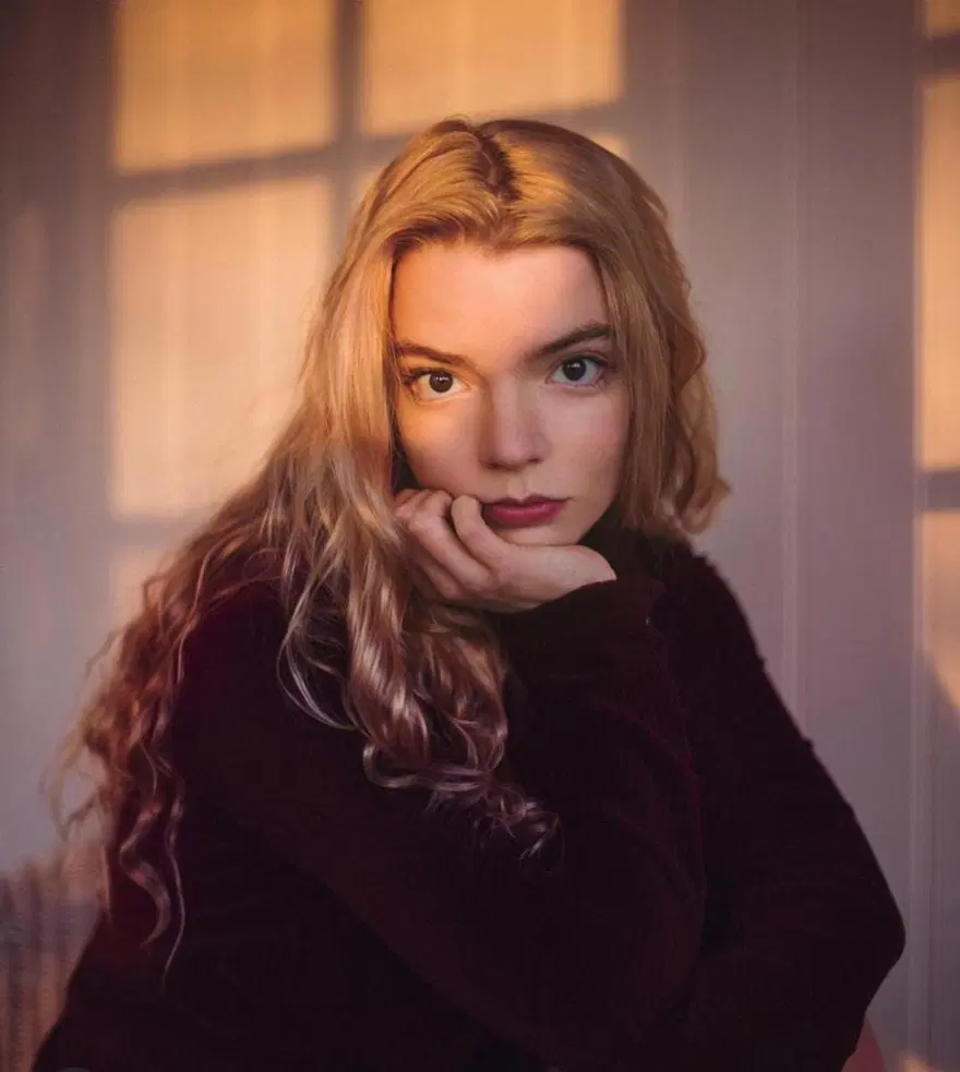 Anya Taylor-Joy üzerinde 2.3 milyon dolar taşıdı (Anya Taylor-Joy kimdir?) 4 Anya Taylor-Joy üzerinde 2.3 milyon dolar taşıdı (Anya Taylor-Joy kimdir?) 4