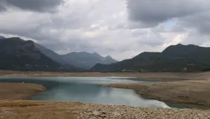 Kozan Barajı'nı kuraklık vurdu