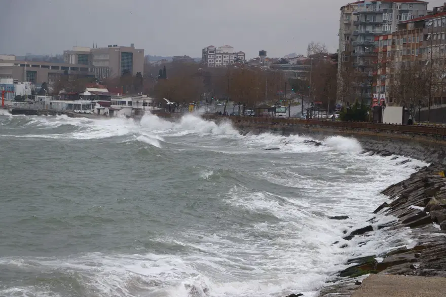 Marmara Denizi'nde ulaşıma poyraz engeli 3 Marmara Denizi'nde ulaşıma poyraz engeli 3