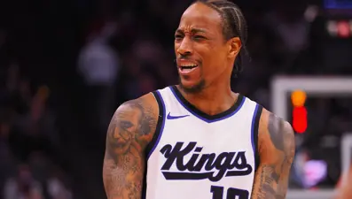 DeMar DeRozan 25 bin sayıya ulaştı ama Kings, Bulls karşısında yenilgiden kurtulamadı