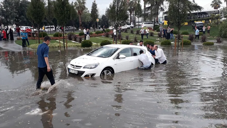 İstanbul'da etkili yağış (20 dakikalık kabus) 46