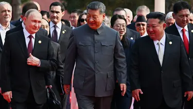 Putin, Kim ve Şi yan yana