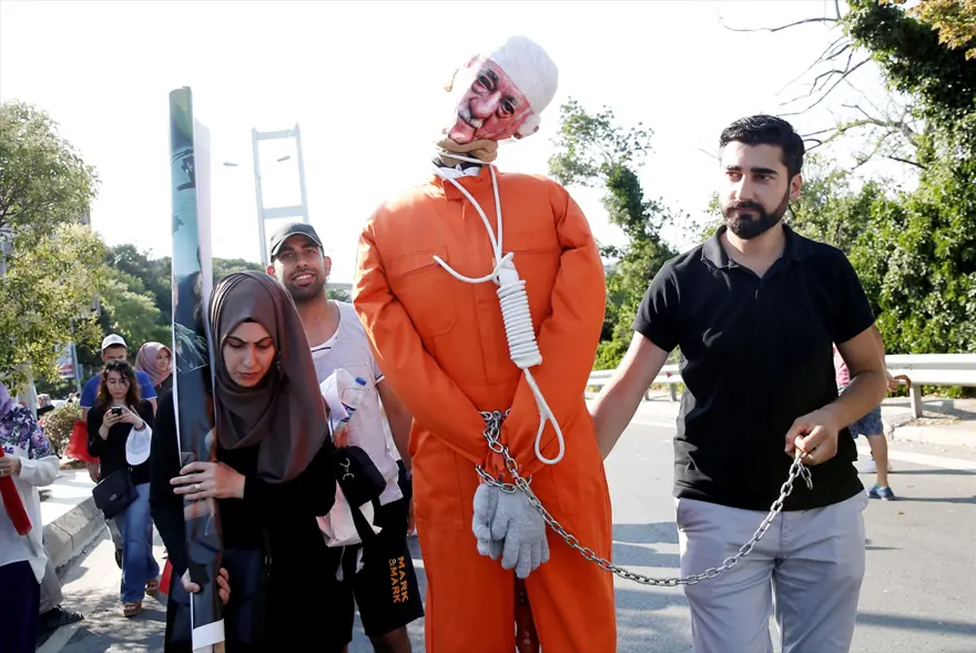 Köprüde Milli Birlik Yürüyüşü 40 Köprüde Milli Birlik Yürüyüşü 40