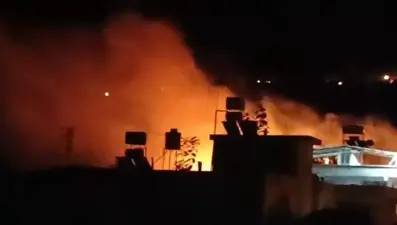 Doğum günü kutlayalım derken yangın çıkardı