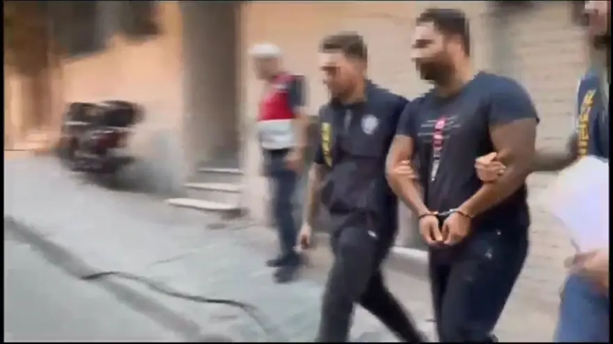 İstanbul'da 12 milyonluk "Forex" vurgunu: 15 gözaltı 3 İstanbul'da 12 milyonluk "Forex" vurgunu: 15 gözaltı 3