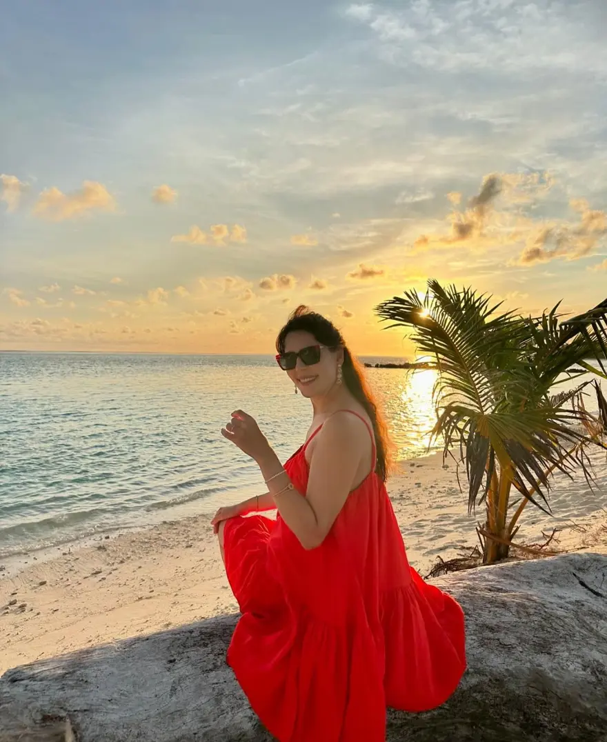 Berk Oktay ile Yıldız Çağrı Atiksoy'den Maldivler paylaşımı 3 Berk Oktay ile Yıldız Çağrı Atiksoy'den Maldivler paylaşımı 3