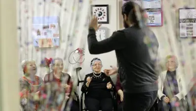 Parkinsona karşı beden perküsyonu terapisi