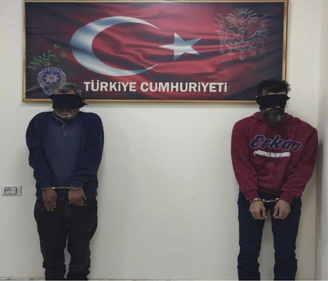 Afrin'de canlı bomba eylemi hazırlığındaki 2 terörist yakalandı