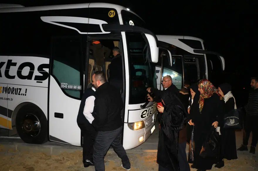 Tokat’ta 33 kişinin bulunduğu yolcu otobüsüne ateş açıldı 4