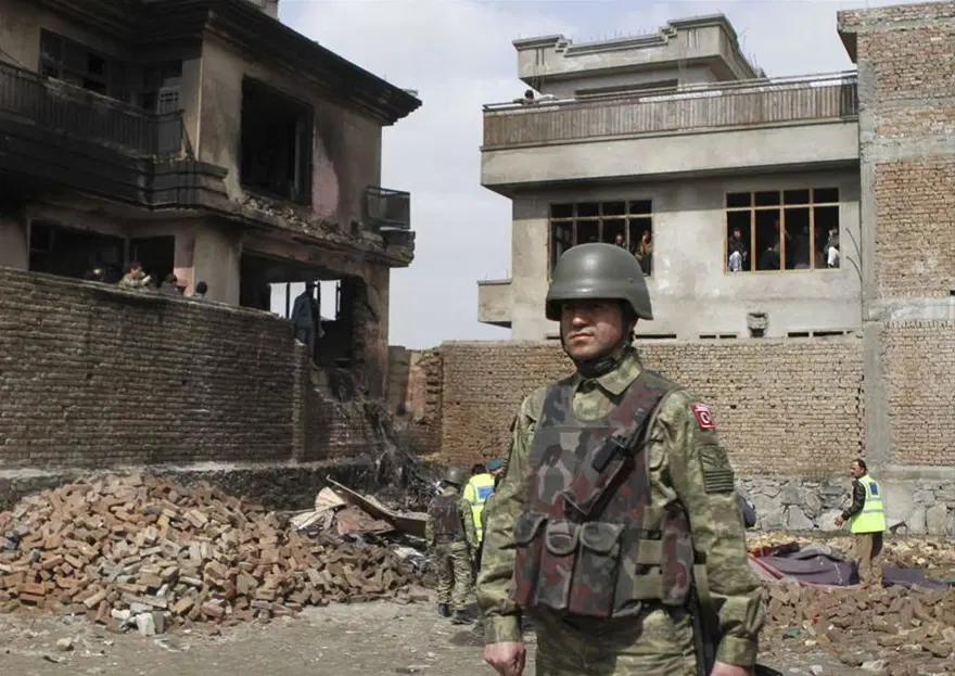 Afganistan'da 12 Türk askeri şehit 23
