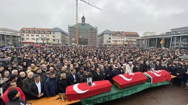 Almanya'daki ırkçı saldırıda ölen iki kişinin cenazesi Türkiye'de