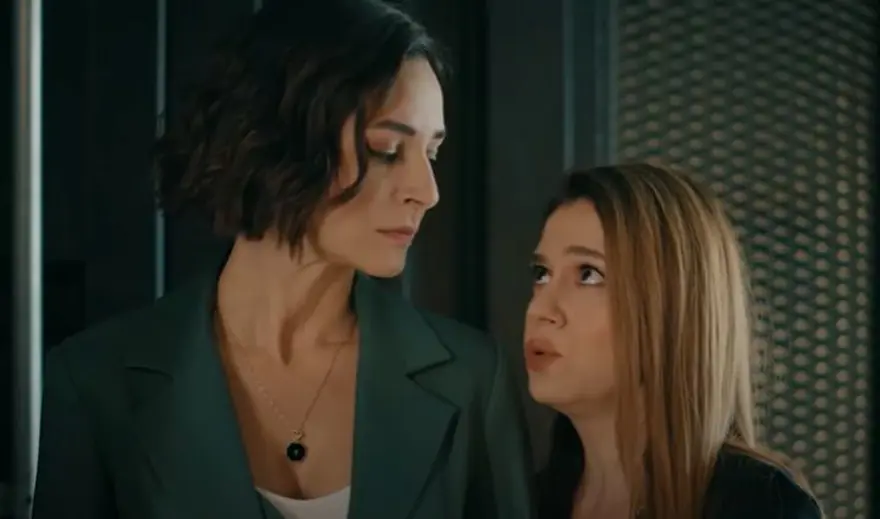 BERRİN, AHU'YU BİR KEZ DAHA KORUDU 9