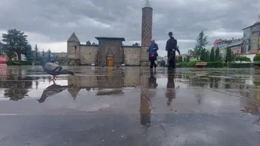 Meteoroloji'den Erzurum için sağanak yağış uyarısı