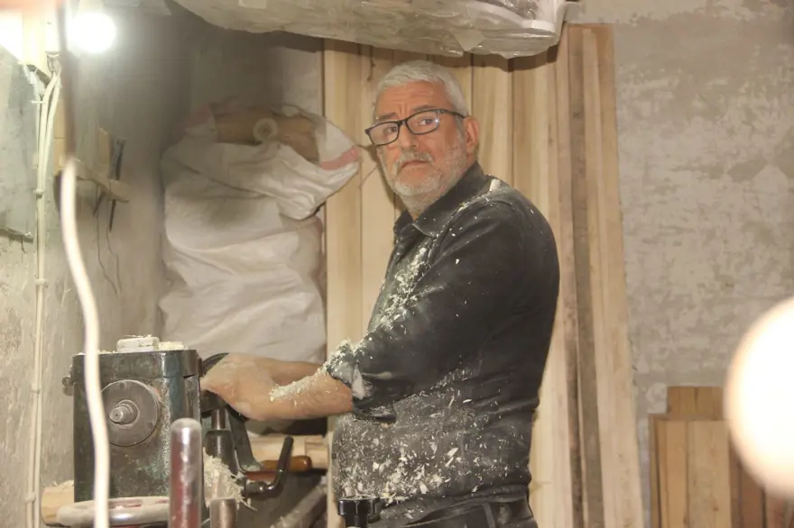 Urfalı usta 53 yıldır baba mesleğini sürdürüyor: Teknoloji ile yarışamıyoruz 