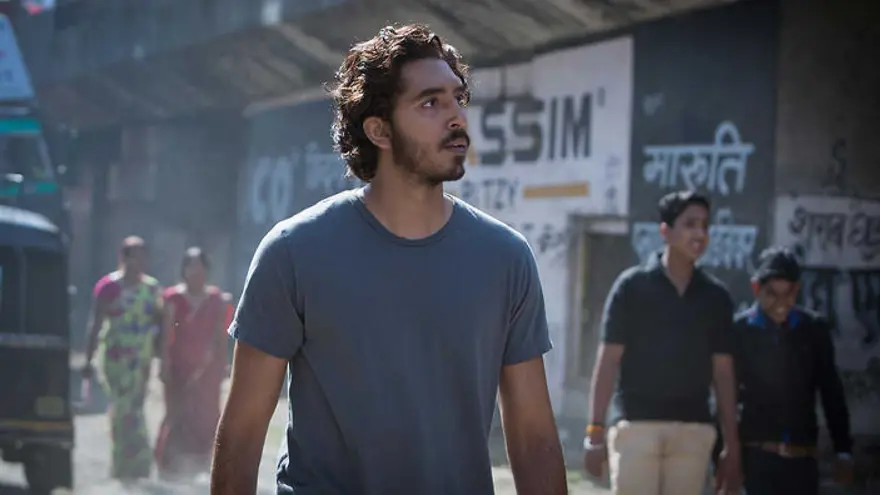 İngiliz oyuncu Dev Patel bıçaklı saldırıyı ayırmaya çalıştı 1 İngiliz oyuncu Dev Patel bıçaklı saldırıyı ayırmaya çalıştı 1