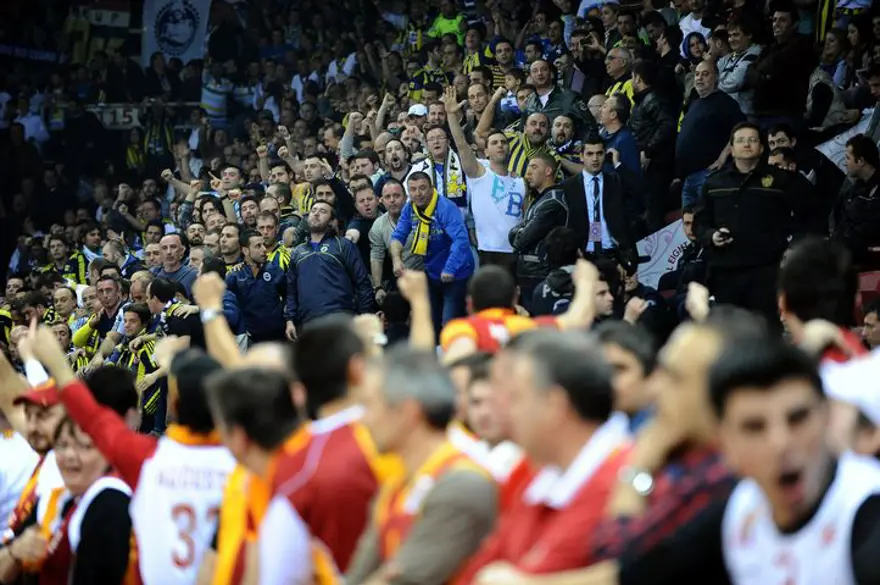 Fenerbahçe devam, Galatasaray MP tamam 11