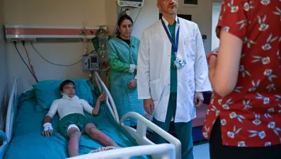 Sosyal medyada görüp denedi, ölümden döndü | 9 yaşındaki çocuğunvücut derisinin üçte biri çıkarıldı