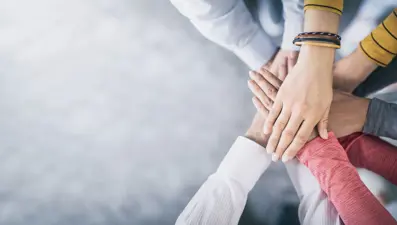 Araştırma: Türkiye'de arkadaşlara güven giderek azalıyor