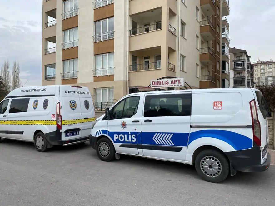 Kayseri’de şüpheli ölüm: 6’ncı kattaki evinin balkonundandüşüp öldü 4