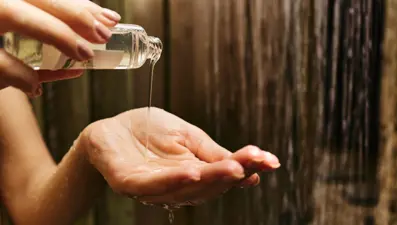 Dünyaca ünlü duş jeli markasının "ırkçı" reklamı yasaklandı