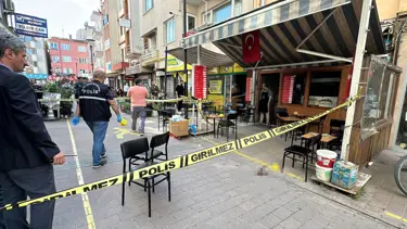 Çay ocağında oturan husumetlisini bıçakladı