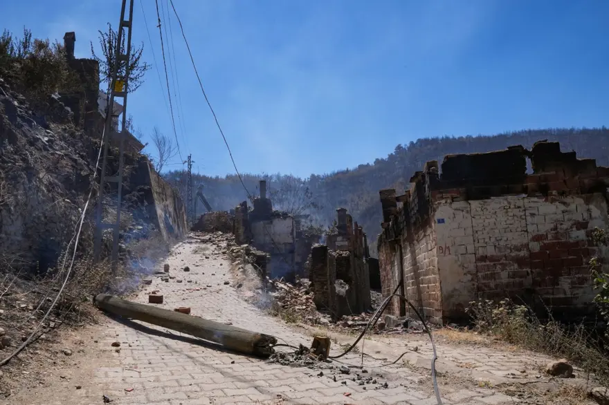 "HAYALET KÖY OLDU" 7