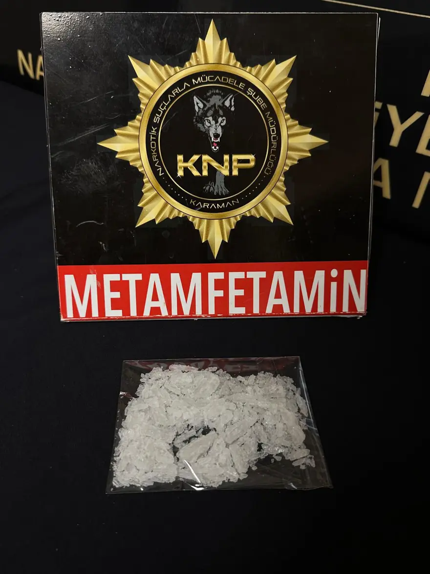 Polis şişlikten şüphelendi, peruğun altındanuyuşturucu çıktı 3