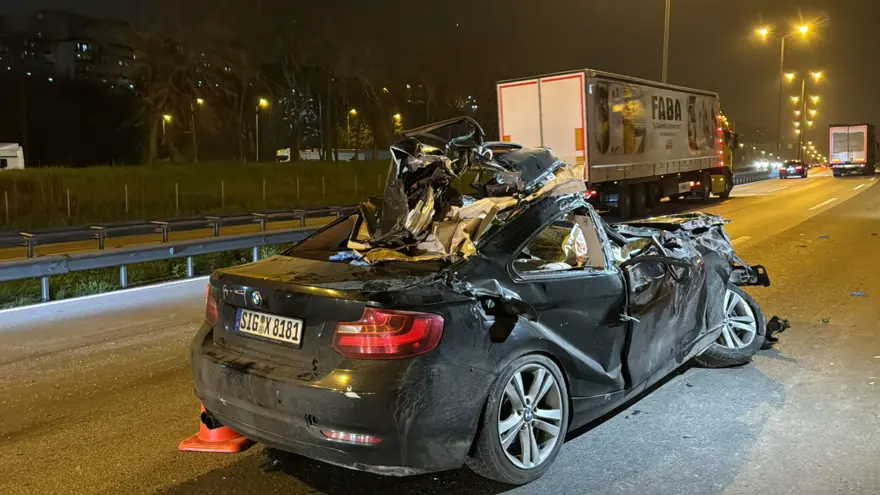Anadolu Otoyolu’nda otomobil TIR'a çarptı: 1 ölü, 2 yaralı 5