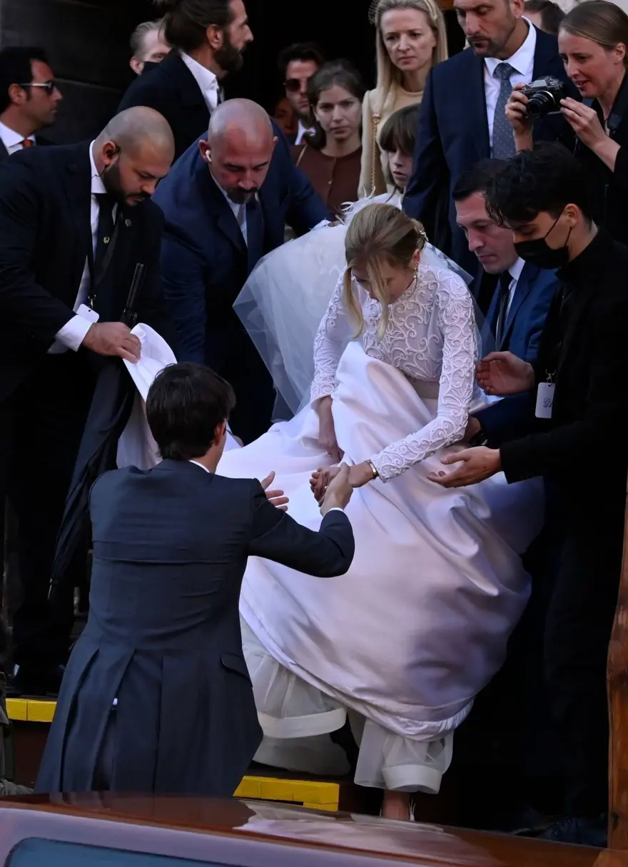 Dünyanın en zengin üçüncü kişisinin oğlu AlexandreArnault evlendi 8 Dünyanın en zengin üçüncü kişisinin oğlu AlexandreArnault evlendi 8