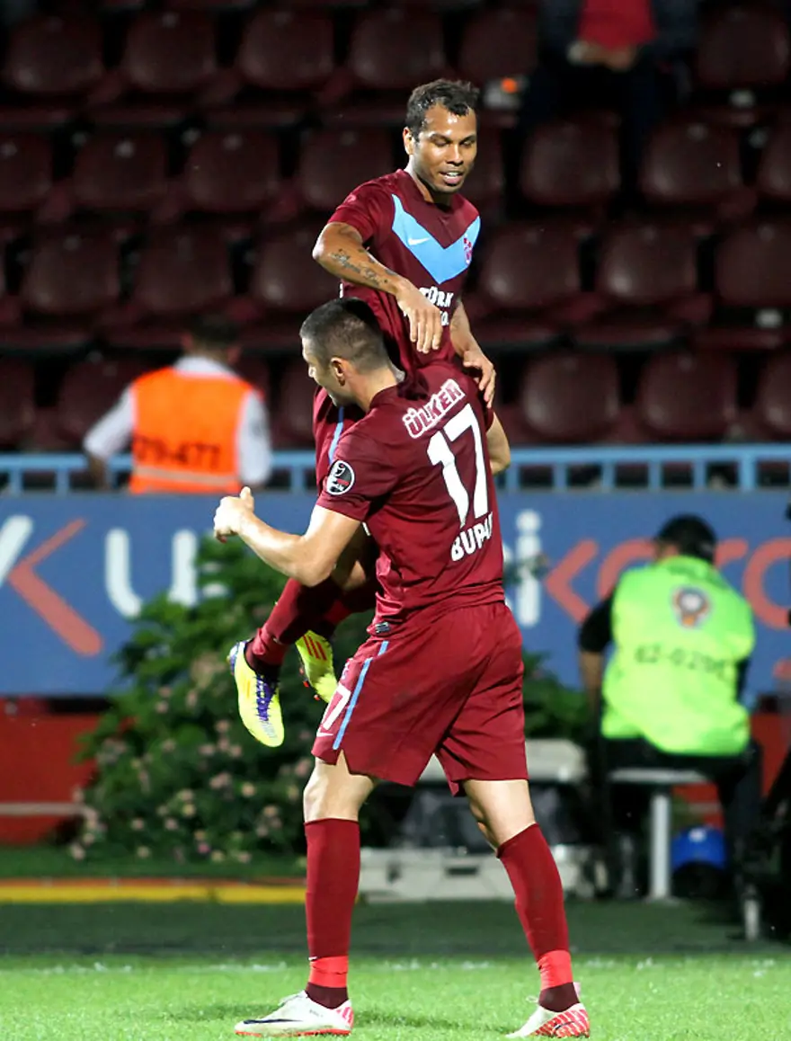 Trabzonspor, Burak Yılmaz ile siftah yaptı 2