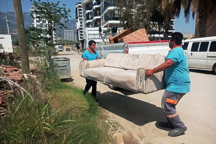 Bayramda Alanya'ya 5 bin ton atık bırakıldı 