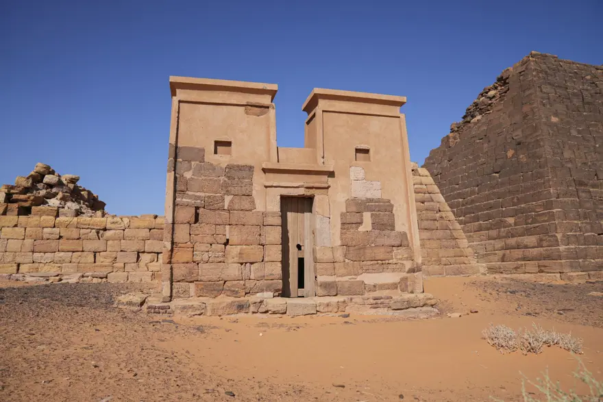 2 bin yıllık Meravi piramitleri çatışmalara rağmen ayakta: Tarihe ışık tutuyor 17