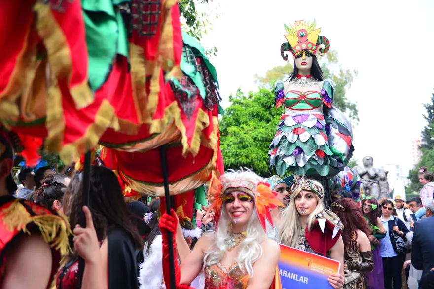 Adana'da renkli Portakal Çiçeği Karnavalı korteji 29 Adana'da renkli Portakal Çiçeği Karnavalı korteji 29