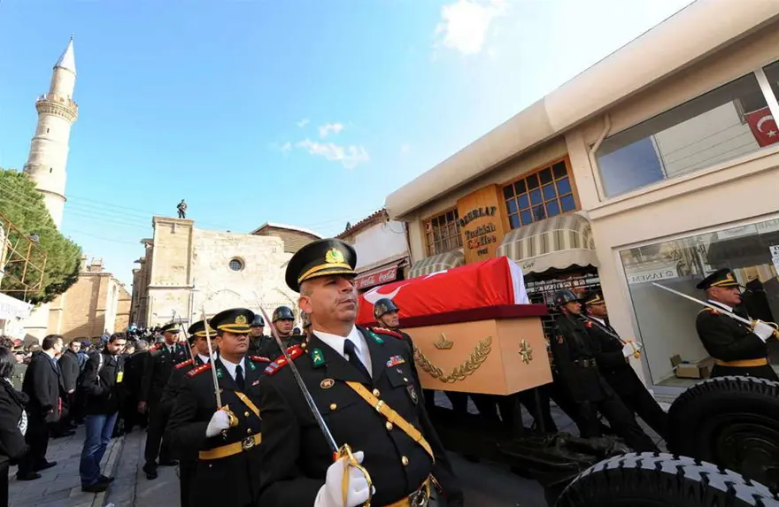 Denktaş'ın ardından 98 Denktaş'ın ardından 98