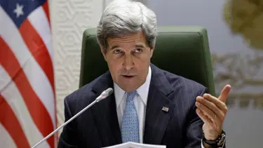 Kerry: Suriyeli muhalifleri eğitiyoruz