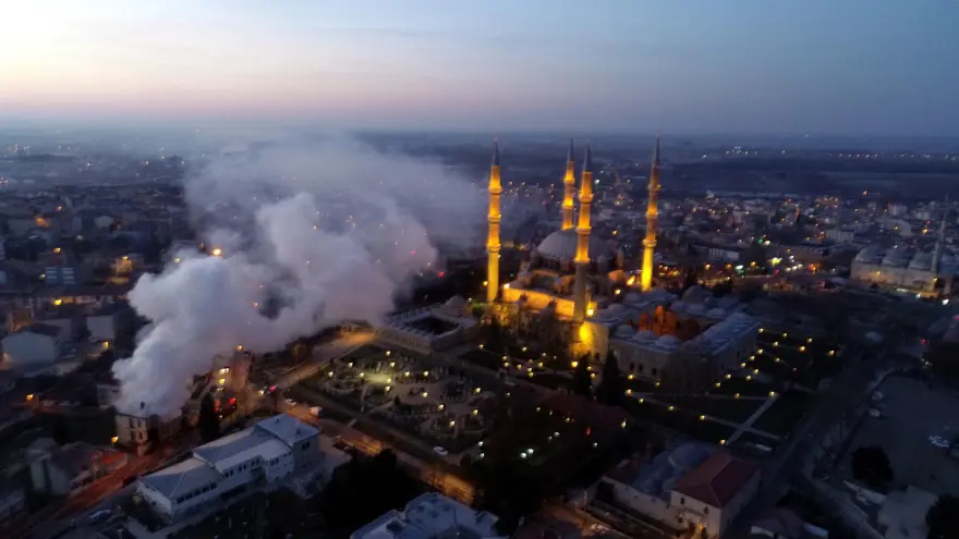 Edirne'de tarihi müftülük binasında yangın 17