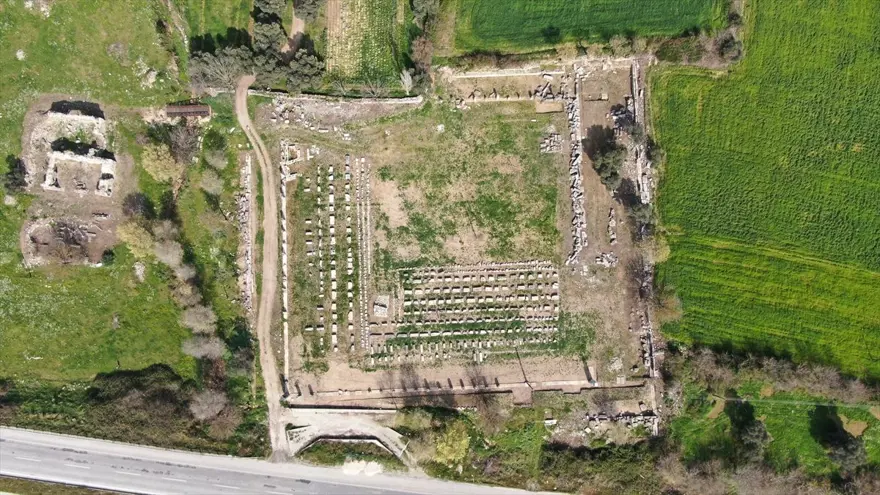 Zeus Tapınağı yapılan çalışmalarla eski ihtişamına kavuşturulacak 11