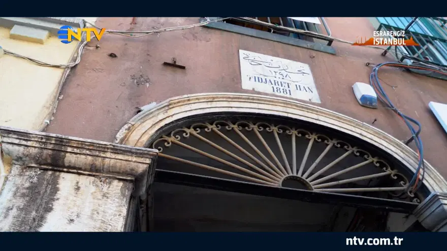 Esra Gezginci İstanbul’un sırlarına kapı aralıyor: St. Pierre Han, Podesta Sarayı ve Arap Camii 9