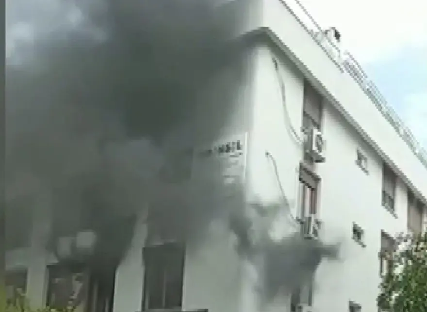 İstanbul'da güzellik merkezinde yangın 1