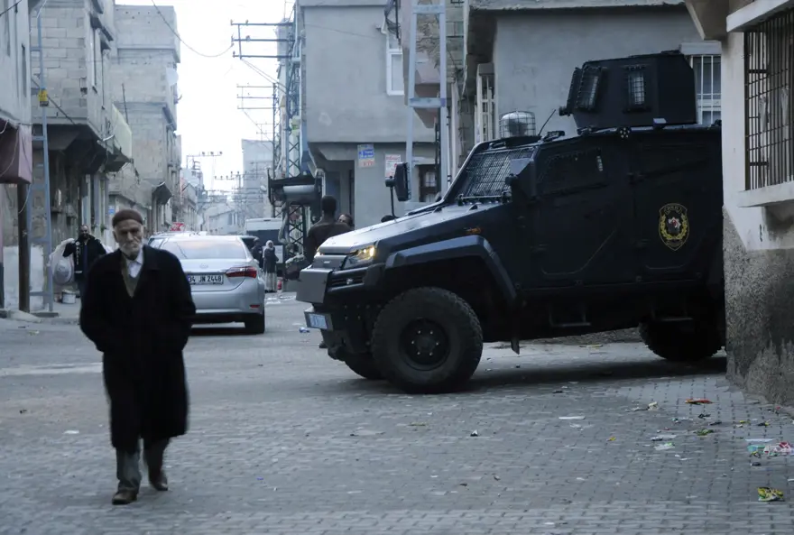 200 polisle şafak operasyonu 5 200 polisle şafak operasyonu 5