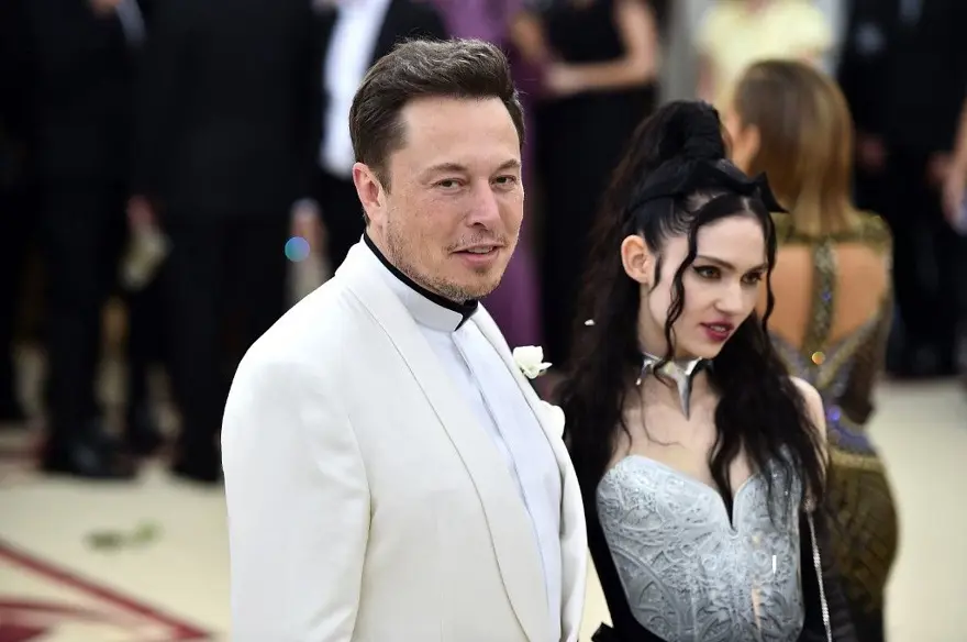 Elon Musk'ın sevgilisi Grimes yeni albümünü anlattı: Yapay zekanın uzay operası olacak 