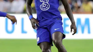 "Stoper için Ada'ya çıkarma" (19 Aralık 2023 spor manşetleri) "Stoper için Ada'ya çıkarma" (19 Aralık 2023 spor manşetleri)