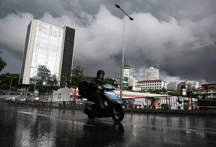 Meteoroloji’den Marmara ve Ege’nin kuzeyi için sağanak yağışuyarısı (Bugün hava nasıl olacak?) 2