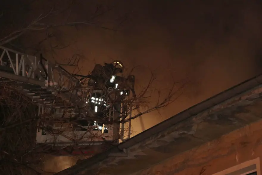 Kayseri'de metruk bir ev aynı gece iki kez yakıldı 2