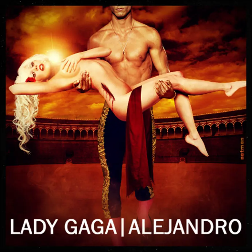 Gaga'dan homoerotik bir askeri fantezi 6