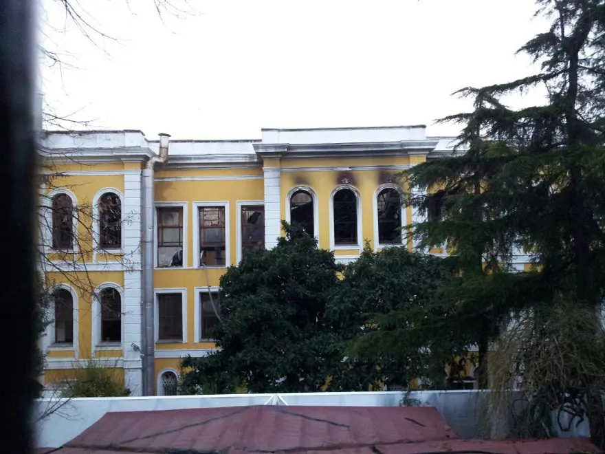 Galatasaray Üniversitesi'nde yangın 1